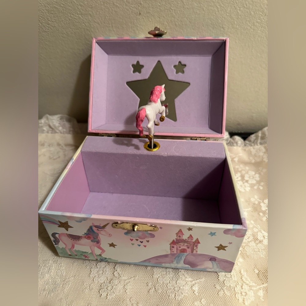 ⚠️ Jewel keeper musical jewelry box girl's kids - ⚠️ motor crank is broken